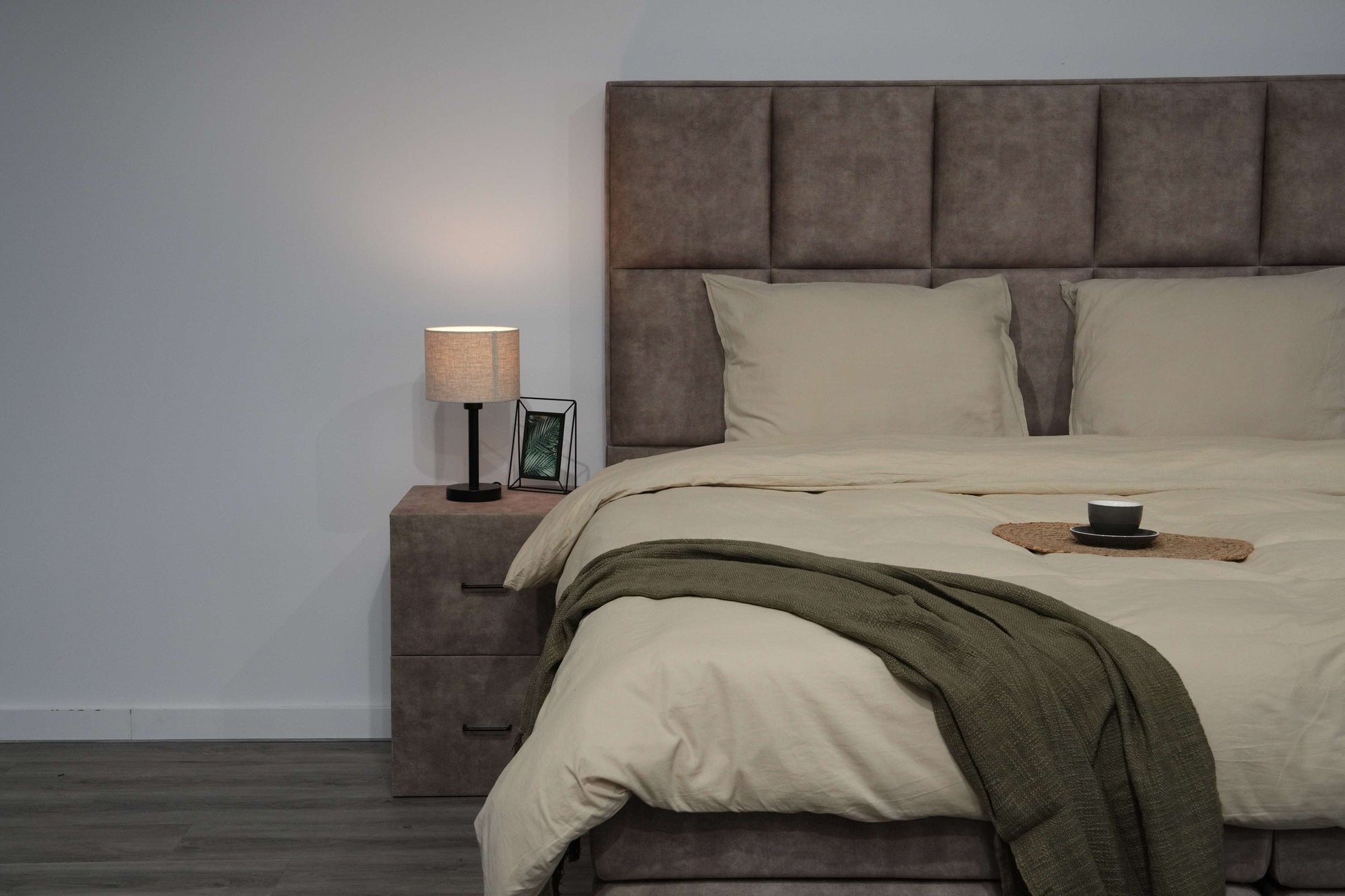 Boxspring Rosanna XL Special Edition - Bruin - Luxe 7 zone matrassen- Complete set met gratis topmatras