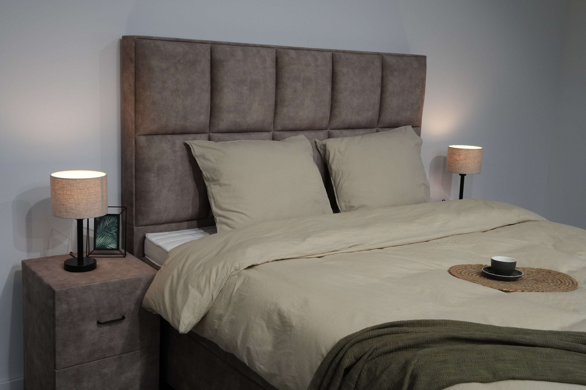 Boxspring Rosanna XL Special Edition - Bruin - Luxe 7 zone matrassen- Complete set met gratis topmatras