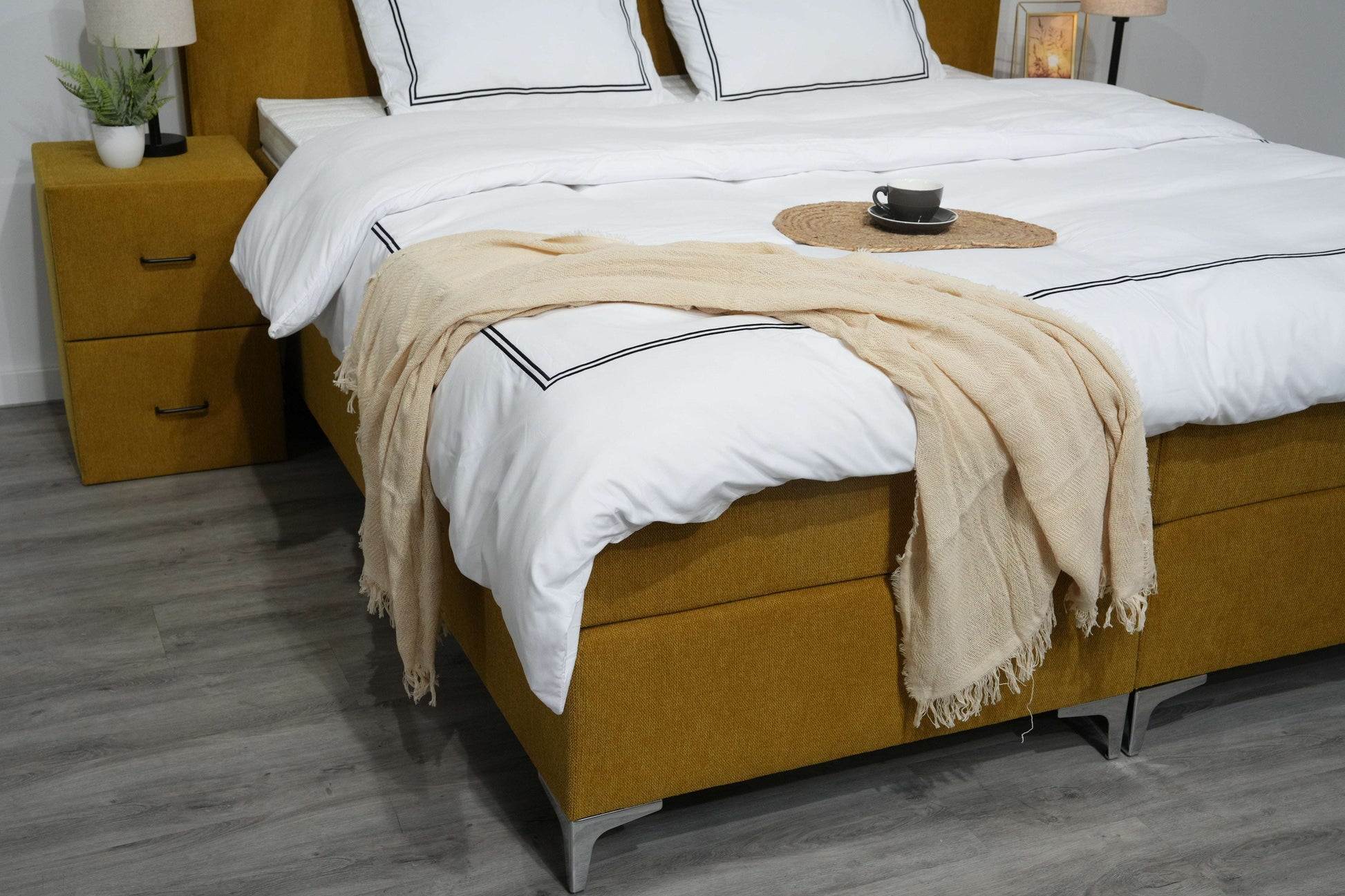 Boxspring Denver Special Edition - Geel - Luxe 7 zone matrassen- Complete set met gratis topmatras